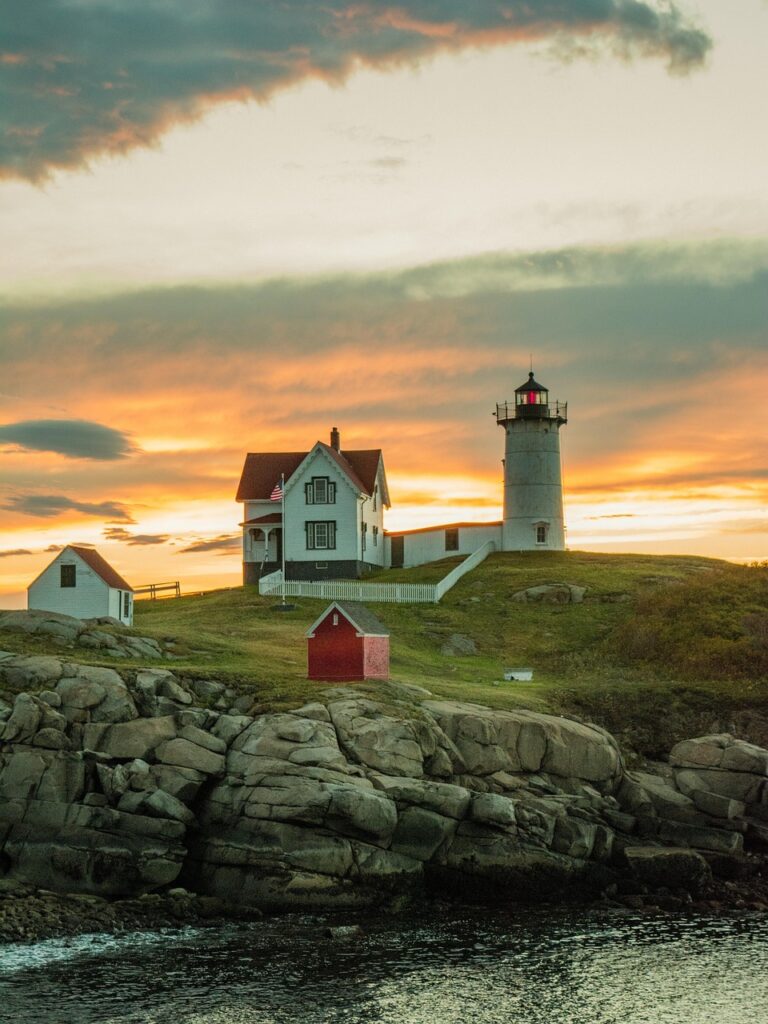 nubble, lighthouse, maine, nature, coast, ocean, atlantic, sky, seashore, sea, usa, vacation, beacon, york, marine, building, water, architecture, tower, navigation